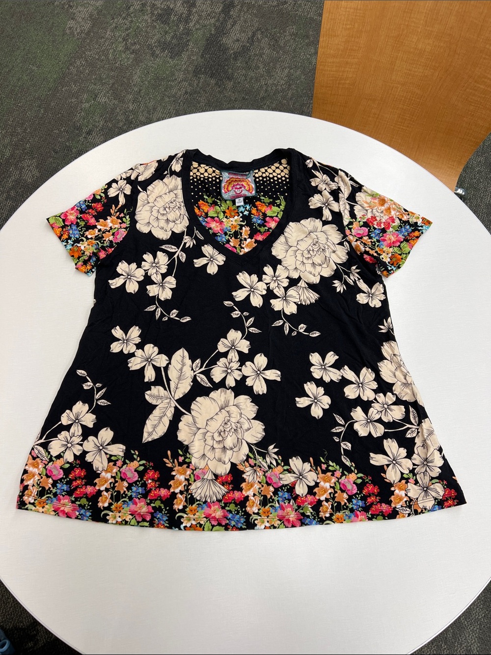 Johnny Was redland favorite bamboo stretch knit floral print v-neck short sleeve - Picture 3 of 8